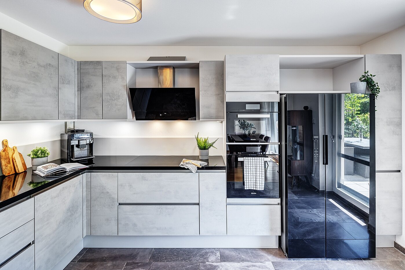 Плоский с 3 комнатами | Wolfratshausen | 2208ML1 | ...Einbauküche