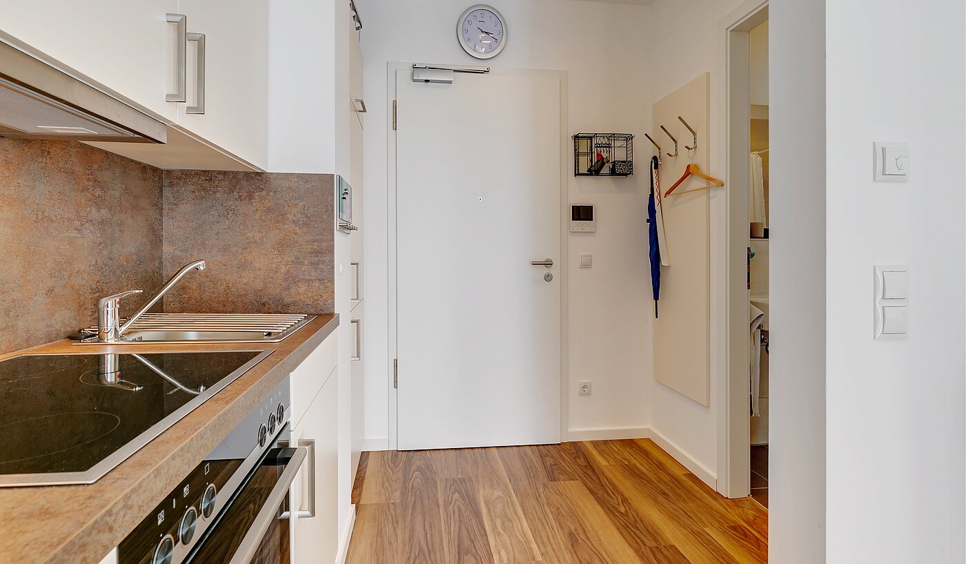 Плоский с 1 комнатная | München-Milbertshofen | 2202ML8 | Eingangsbereich und Bad