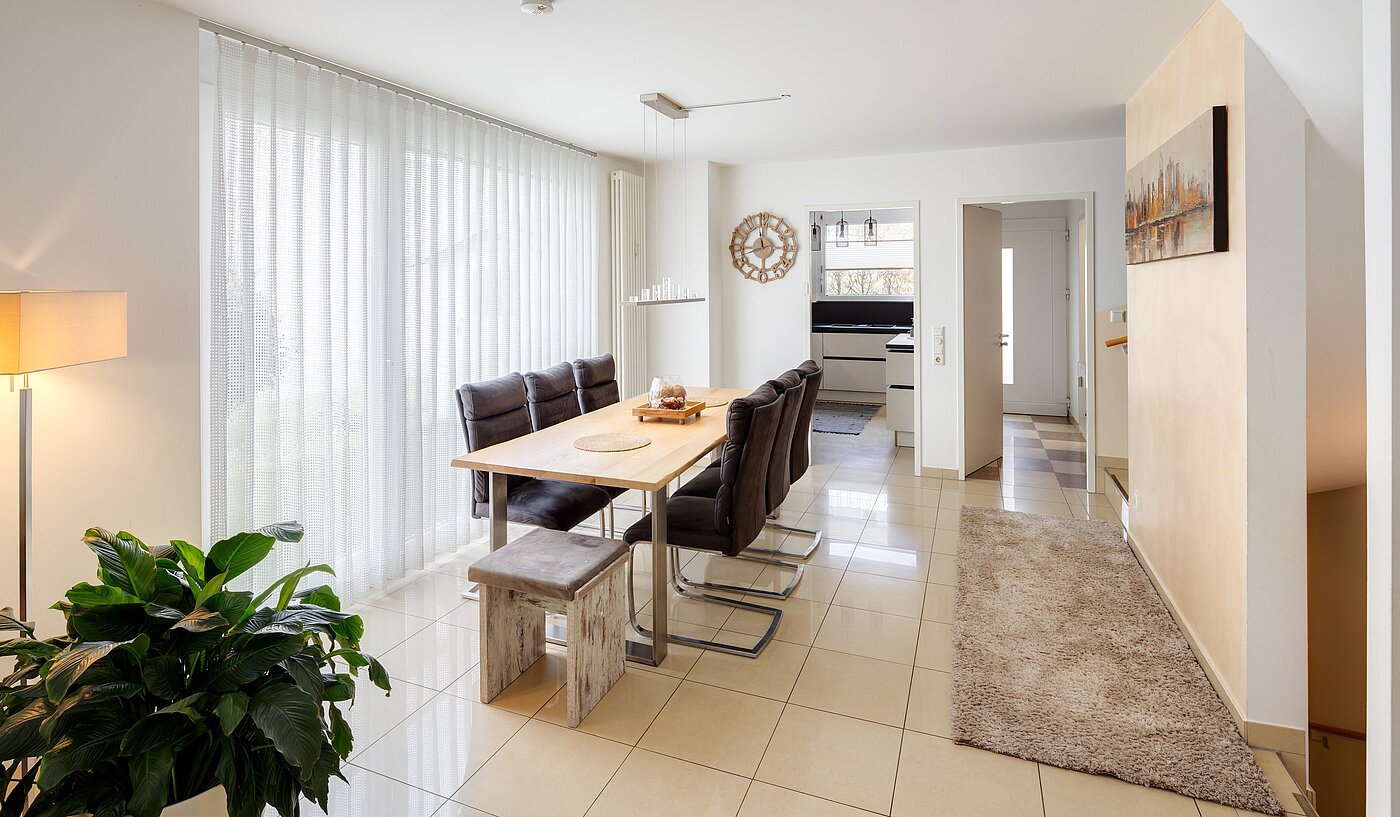 Половина двухквартирного жилого дома с 5 комнатами | Unterföhring | 70119 | ...Essen