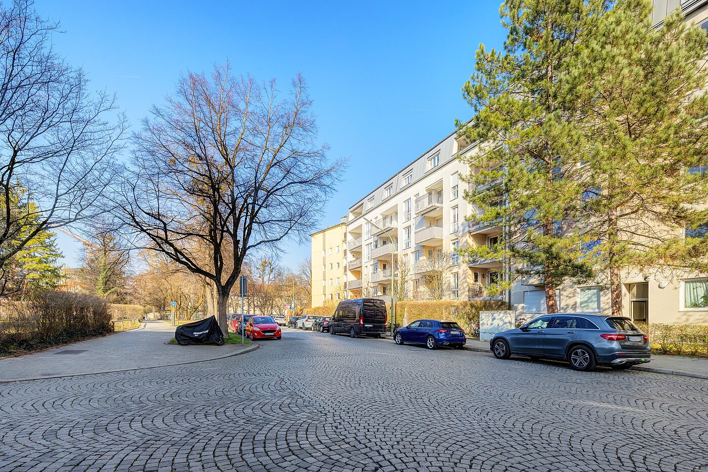 Apartment с 1 комнатная | München-Schwabing | 70200 | Ansicht von der Straße aus