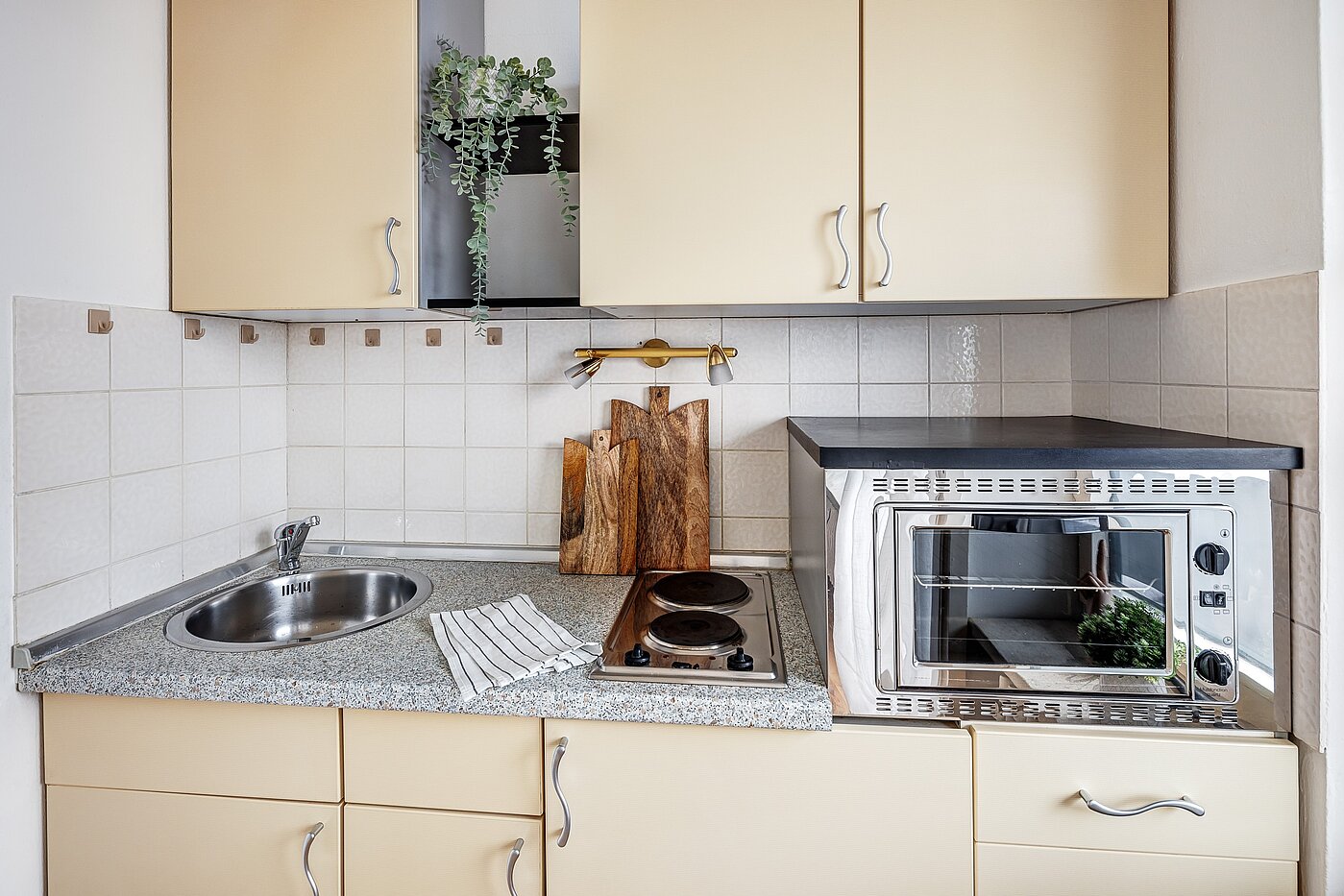 Квартира в многоэтажно доме с 1 комнатная | München-Solln | 2201ML92 | Blick in die separate Küche