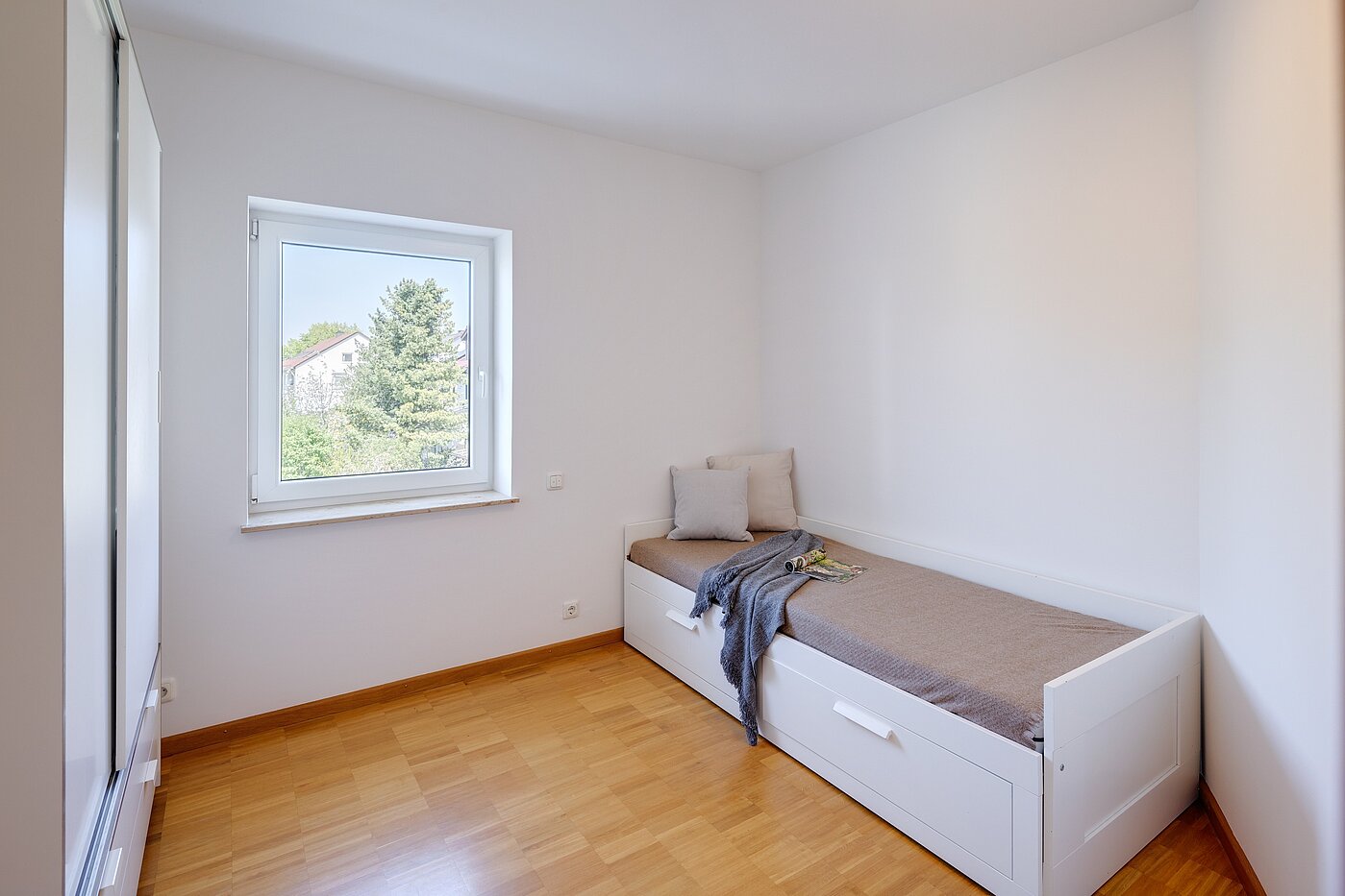Половина двухквартирного жилого дома с 6.5 комнатами | Unterschleißheim | 70122 | Weiteres Zimmer...
