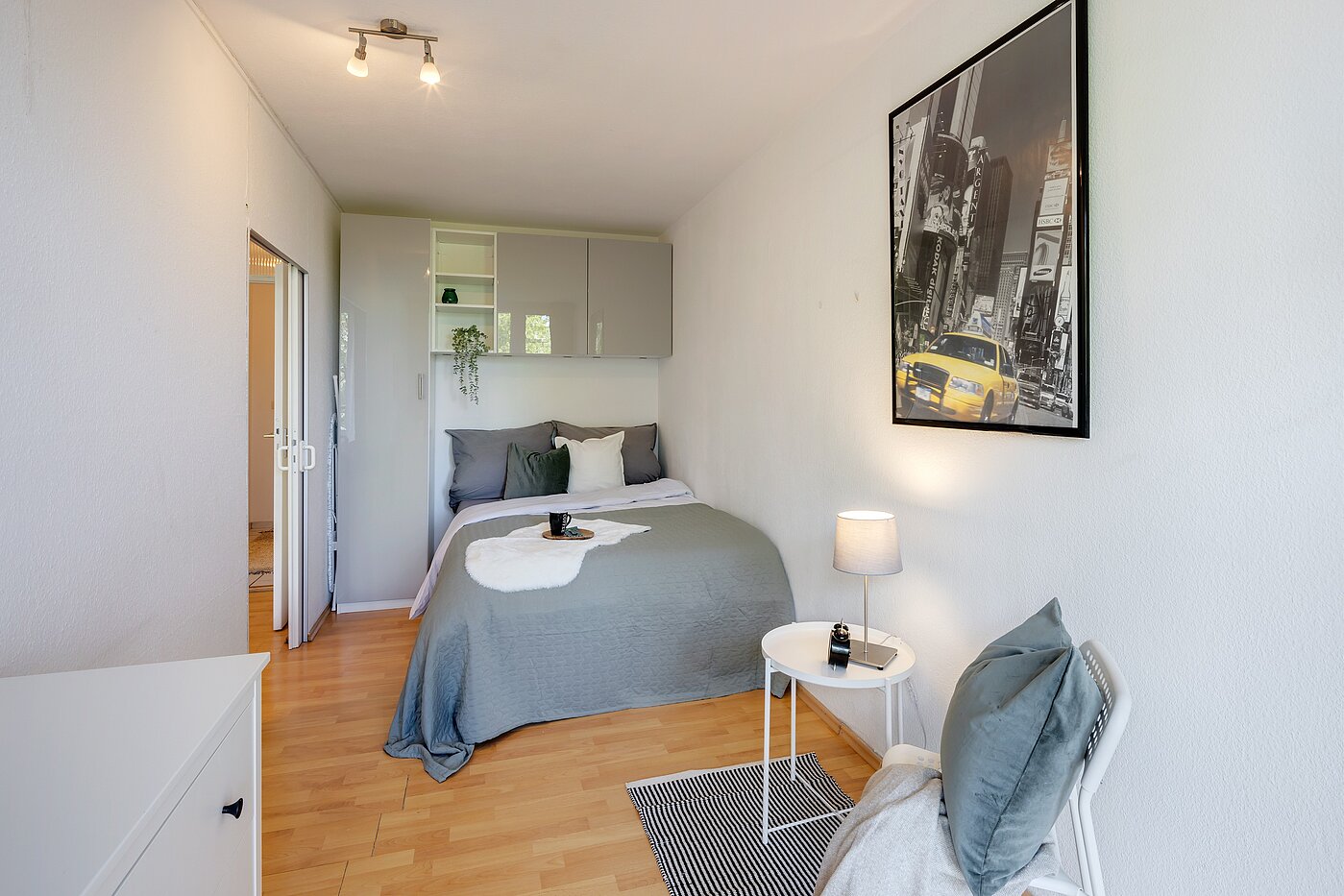 Квартира в многоэтажно доме с 2 комнатами | München-Sendling-Westpark | 2204ML2 | Schlafzimmer mit Zugang...