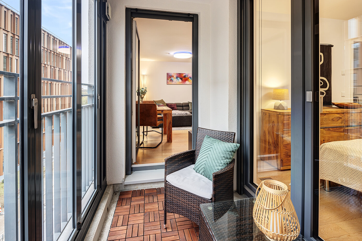 Квартира в многоэтажно доме с 2 комнатами | München-Bogenhausen | 70160 | Verglaste Loggia