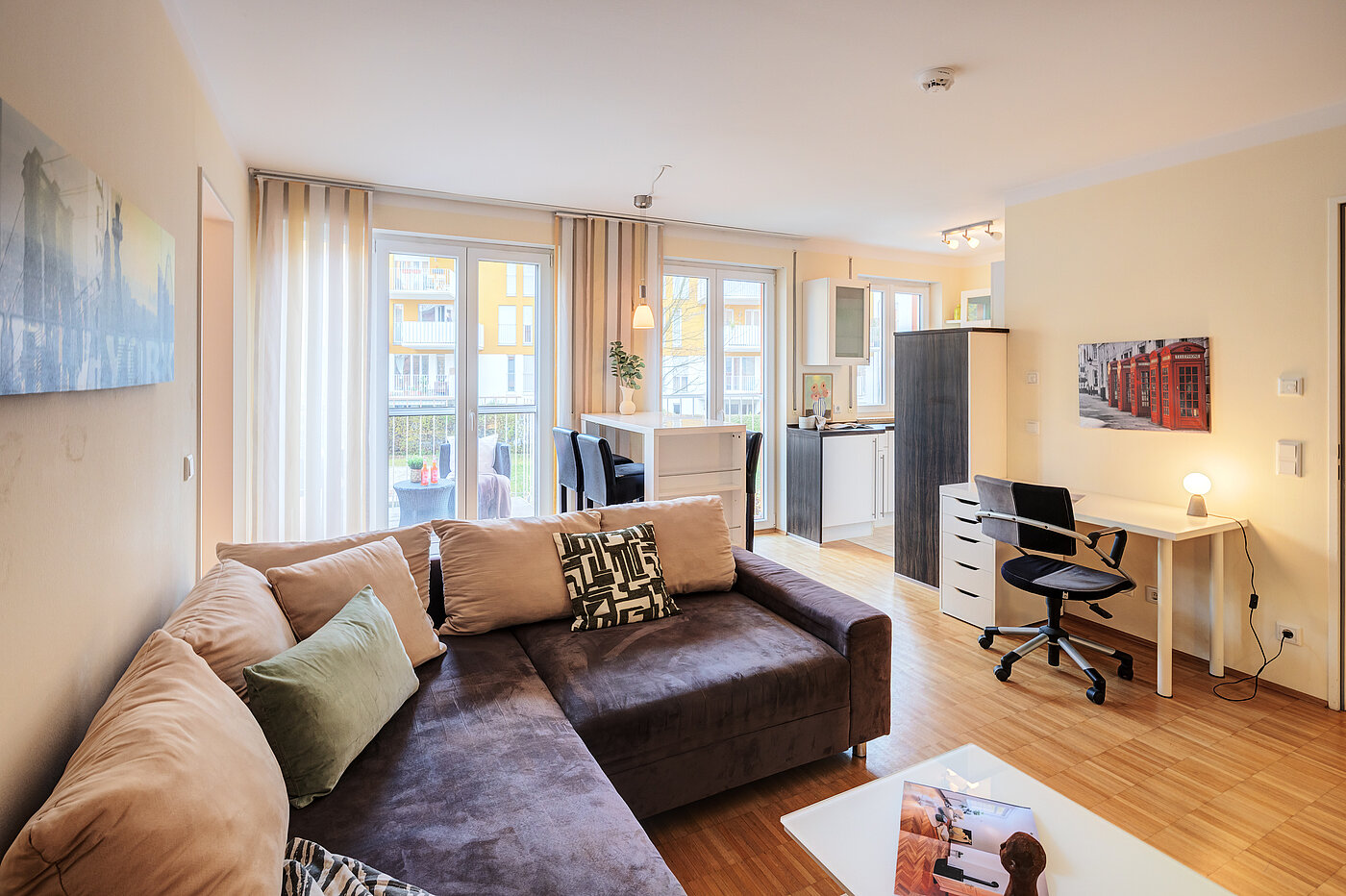 Квартира в многоэтажно доме с 2 комнатами | München-Schwabing | 703161 | Wohnzimmer