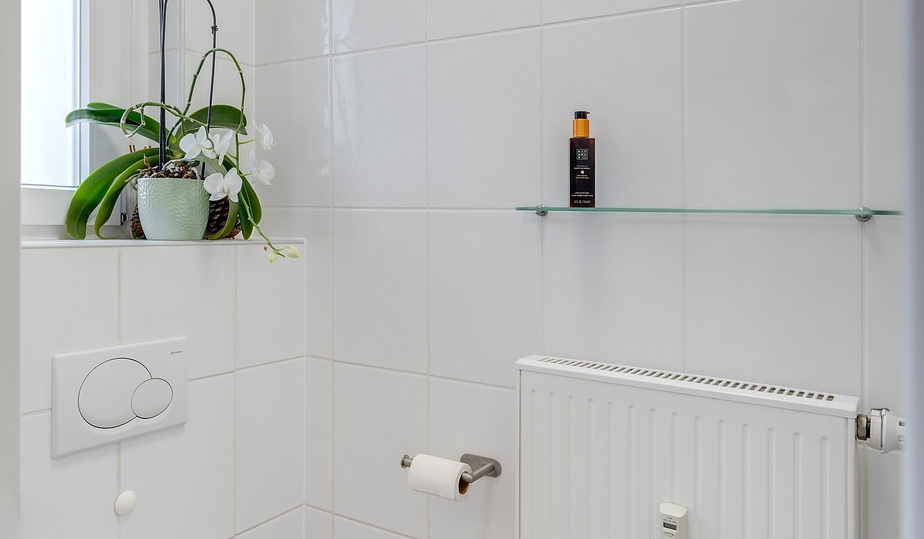 Половина двухквартирного жилого дома с 5 комнатами | Unterföhring | 70119 | Gästetoilette