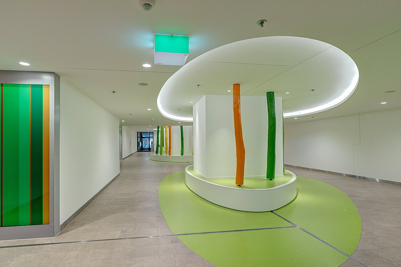 Квартира в многоэтажно доме с 1 комнатная | München-Schwanthalerhöhe | 2106ML8 | ...Hauseingang