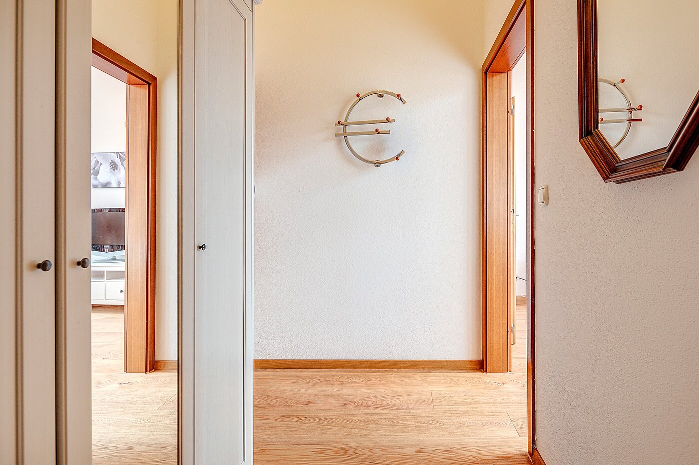 Квартира в многоэтажно доме с 1 комнатная | München-Perlach | 2204ML8 | Geräumiger Flur mit...