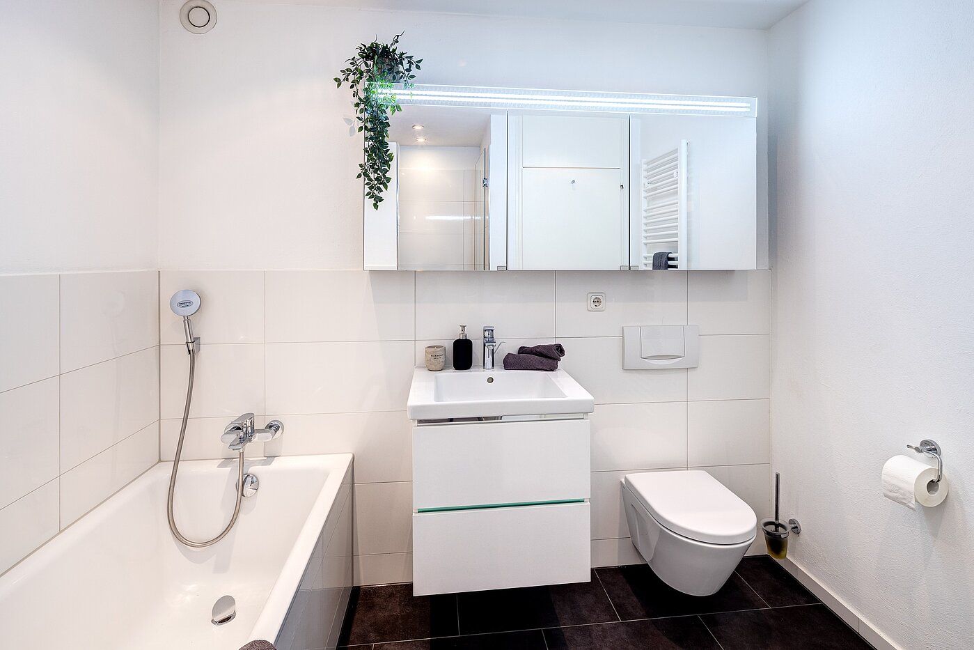 Квартира в многоэтажно доме с 3.5 комнатами | München-Bogenhausen | 70267 | Masterbad mit...