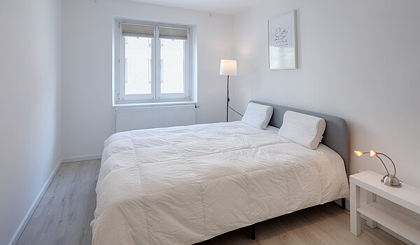 Квартира в многоэтажно доме с 2 комнатами | München-Sendling | 70414 | Großes Bett