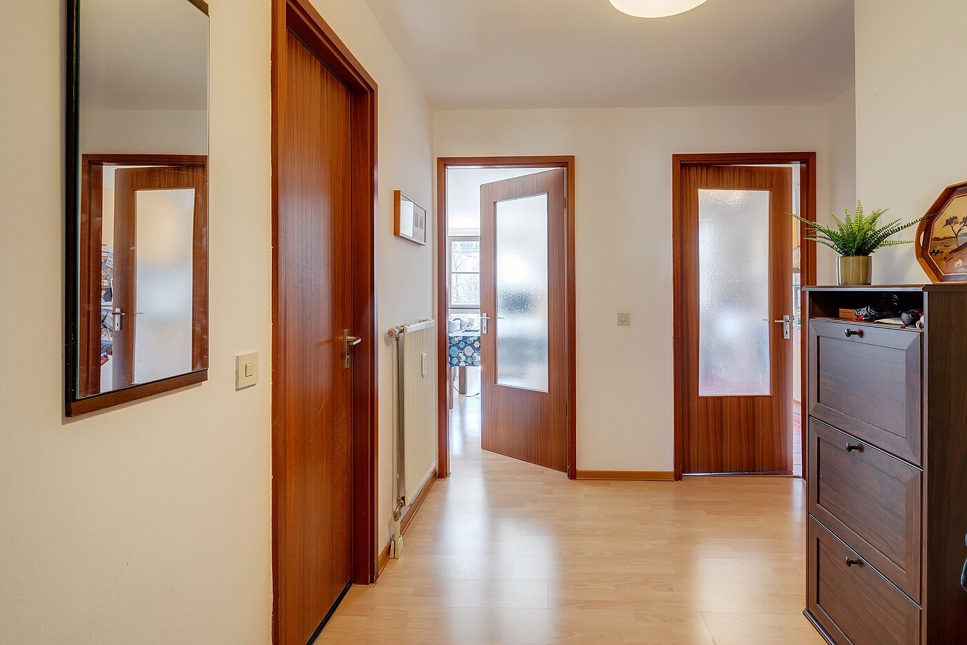 Квартира в многоэтажно доме с 2 комнатами | München-Neuhausen | 2003ML5 | Geräumige Diele