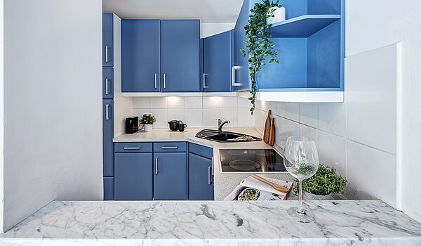 Квартира в многоэтажно доме с 3 комнатами | München-Schwabing | 2202ML12 | Durchreiche in die Küche