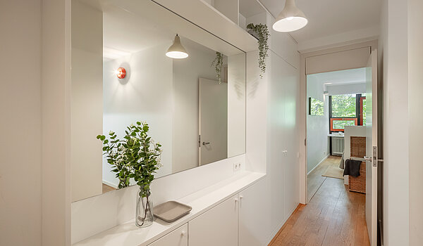 Квартира в многоэтажно доме с 2 комнатами | München-Solln | 70418 | Flur Blickrichtung Schlafzimmer