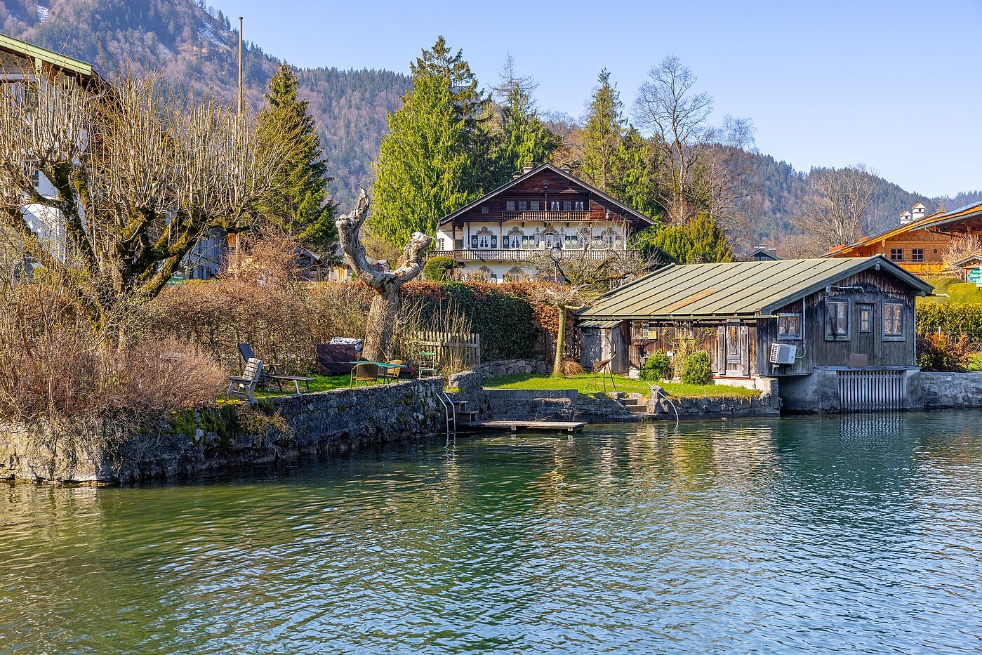 Mehrfamilienhaus с 11 комнатами | Rottach-Egern | 70215 | auf das Seegrundstück....