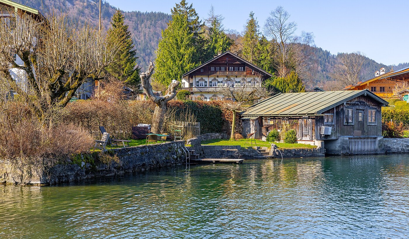 Mehrfamilienhaus с 11 комнатами | Rottach-Egern | 70215 | auf das Seegrundstück....