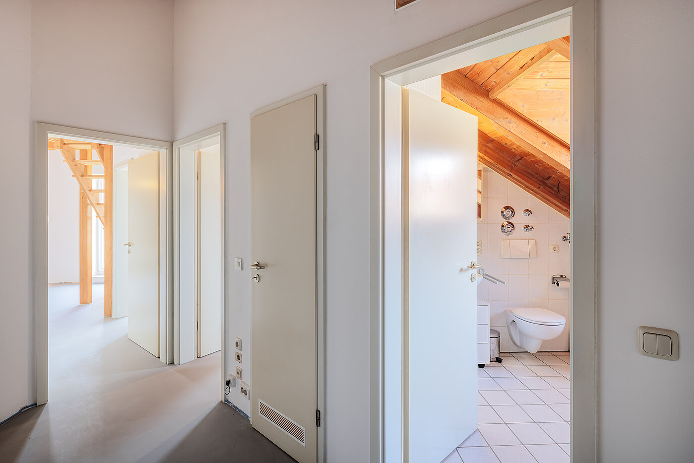 Мансардная квартира с 2 комнатами | 70314 | Flur