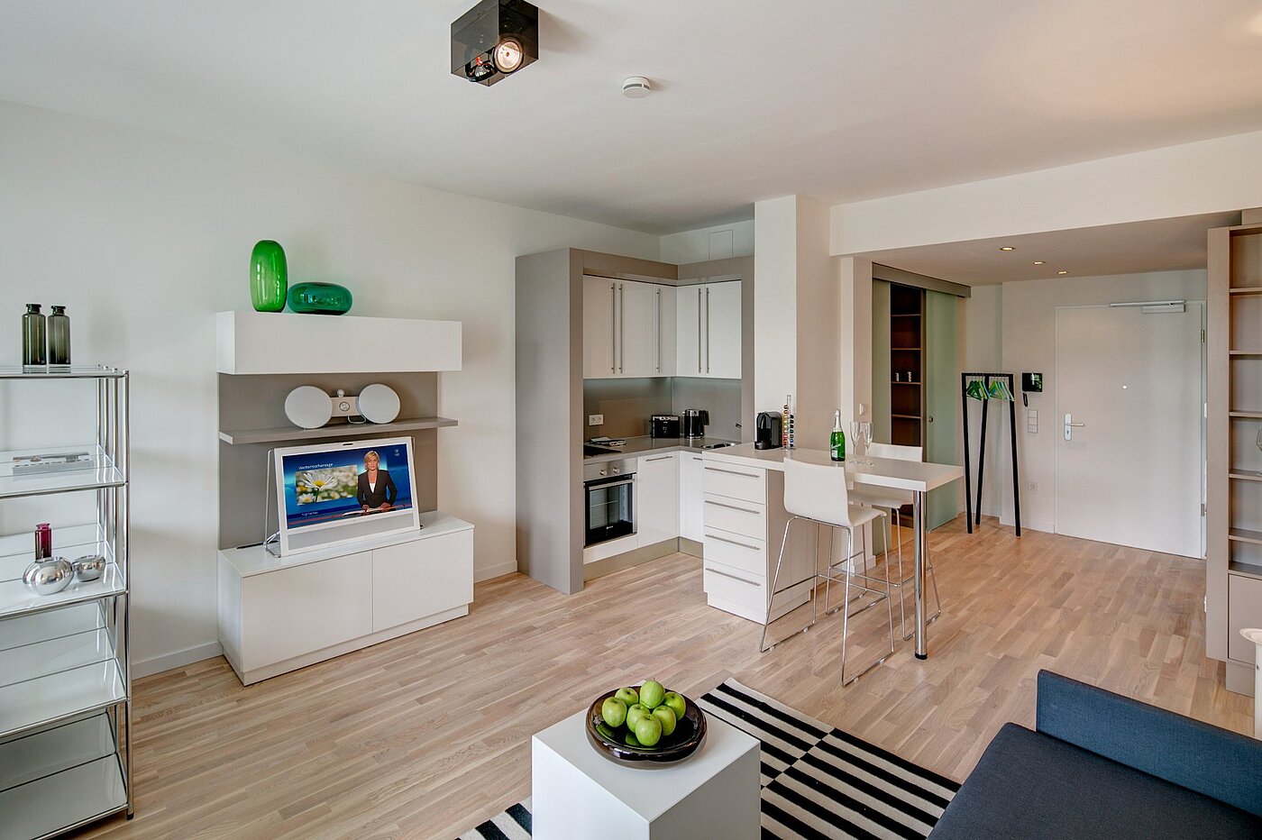 Квартира в многоэтажно доме с 1 комнатная | München-Bogenhausen | 1807ML5 | Komfortable Kitchenette...