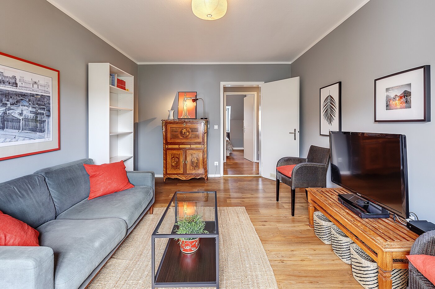 Квартира в многоэтажно доме с 2 комнатами | München-Maxvorstadt | 2211ML6 | Blick zur Diele