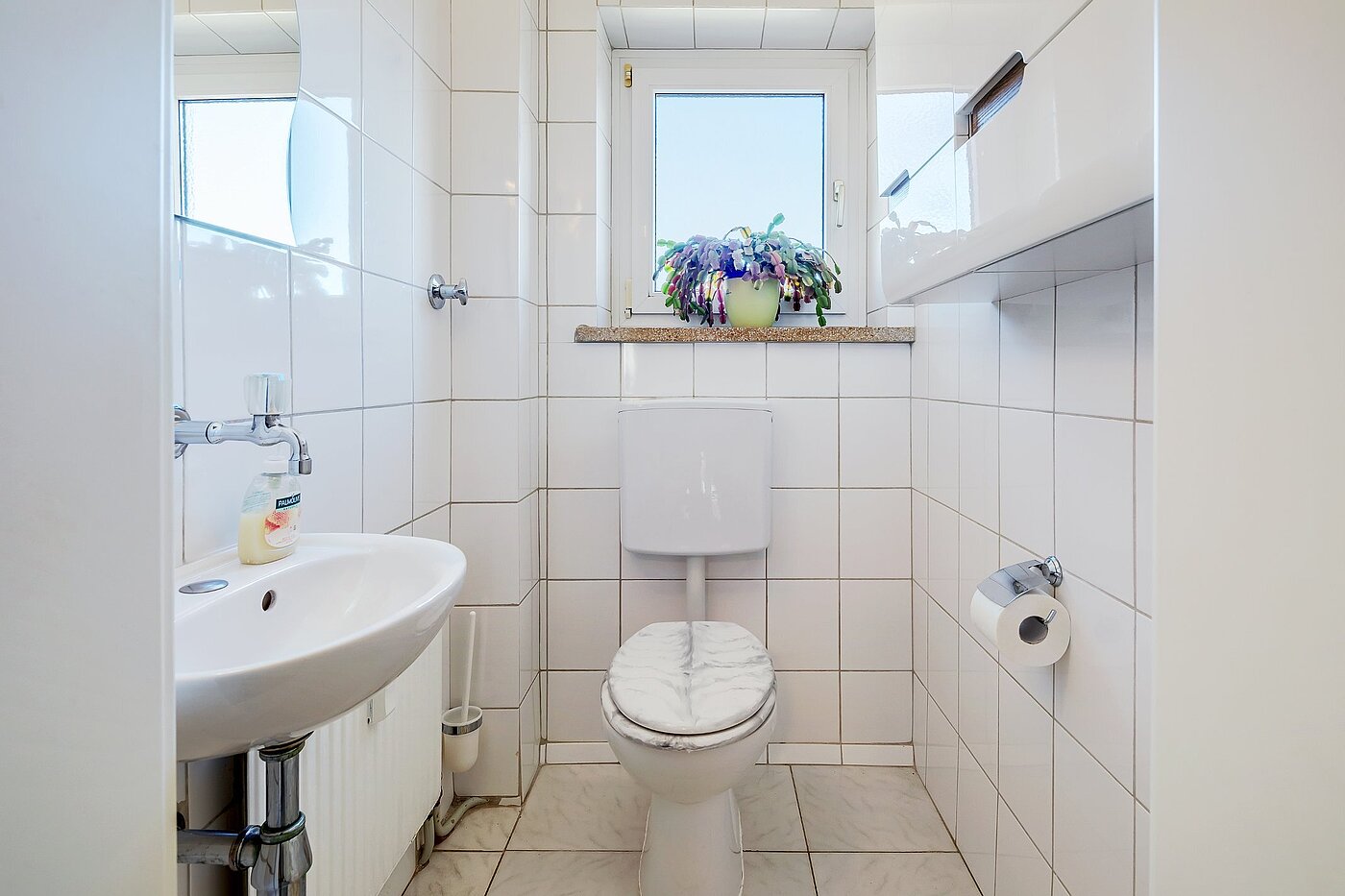 Квартира в многоэтажно доме с 4 комнатами | München-Berg am Laim | 2002ML3 | Gäste-WC
