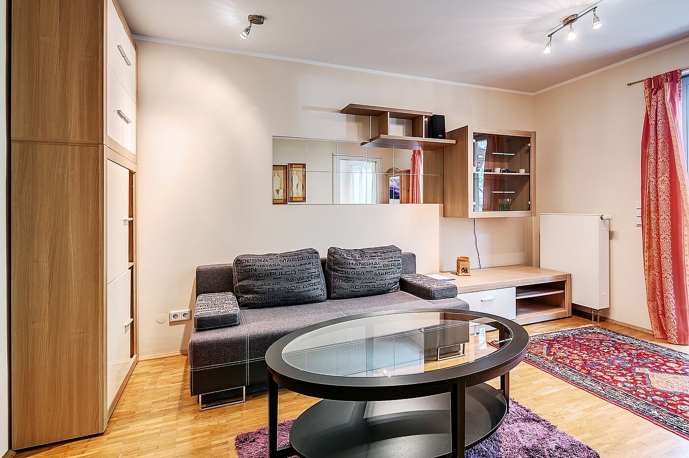 Плоский с 1.5 комнатами | München-Ramersdorf | 2004ML6 | Helles Wohnzimmer mit ...