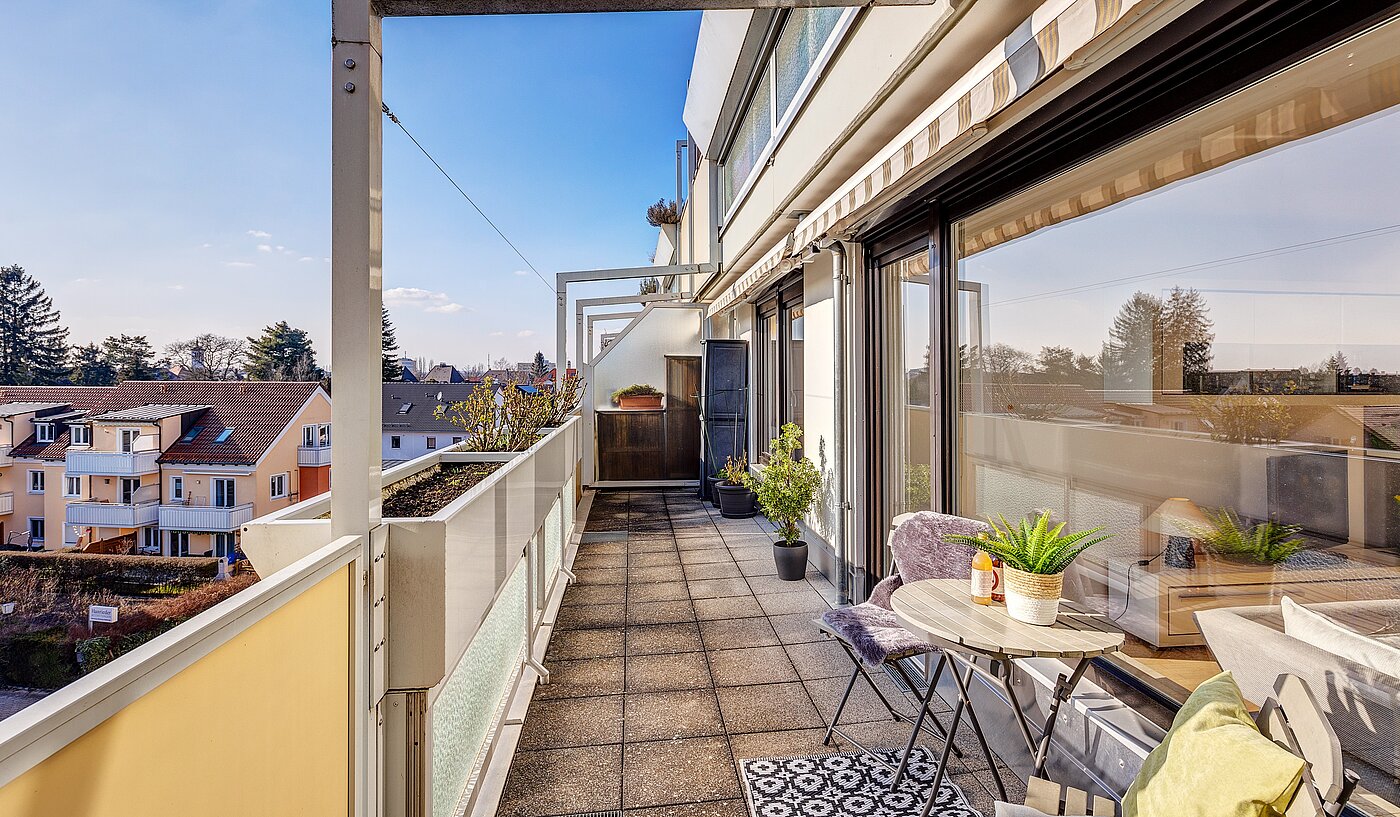 Квартира в многоэтажно доме с 3 комнатами | Unterschleißheim | 70003 | ...und Balkon