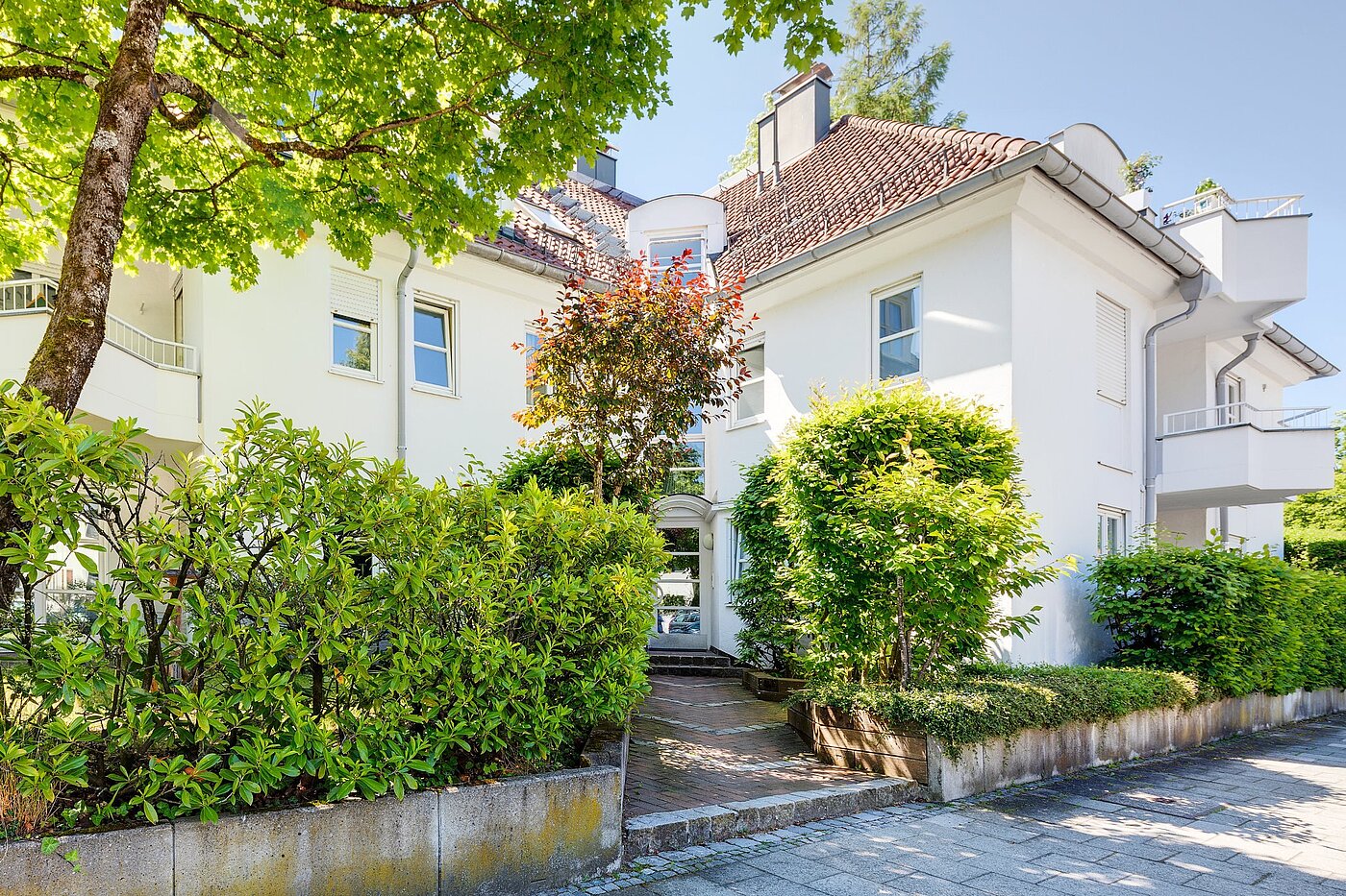 Квартира в многоэтажно доме с 3 комнатами | München-Harlaching | 2108ML3 | Hausansicht