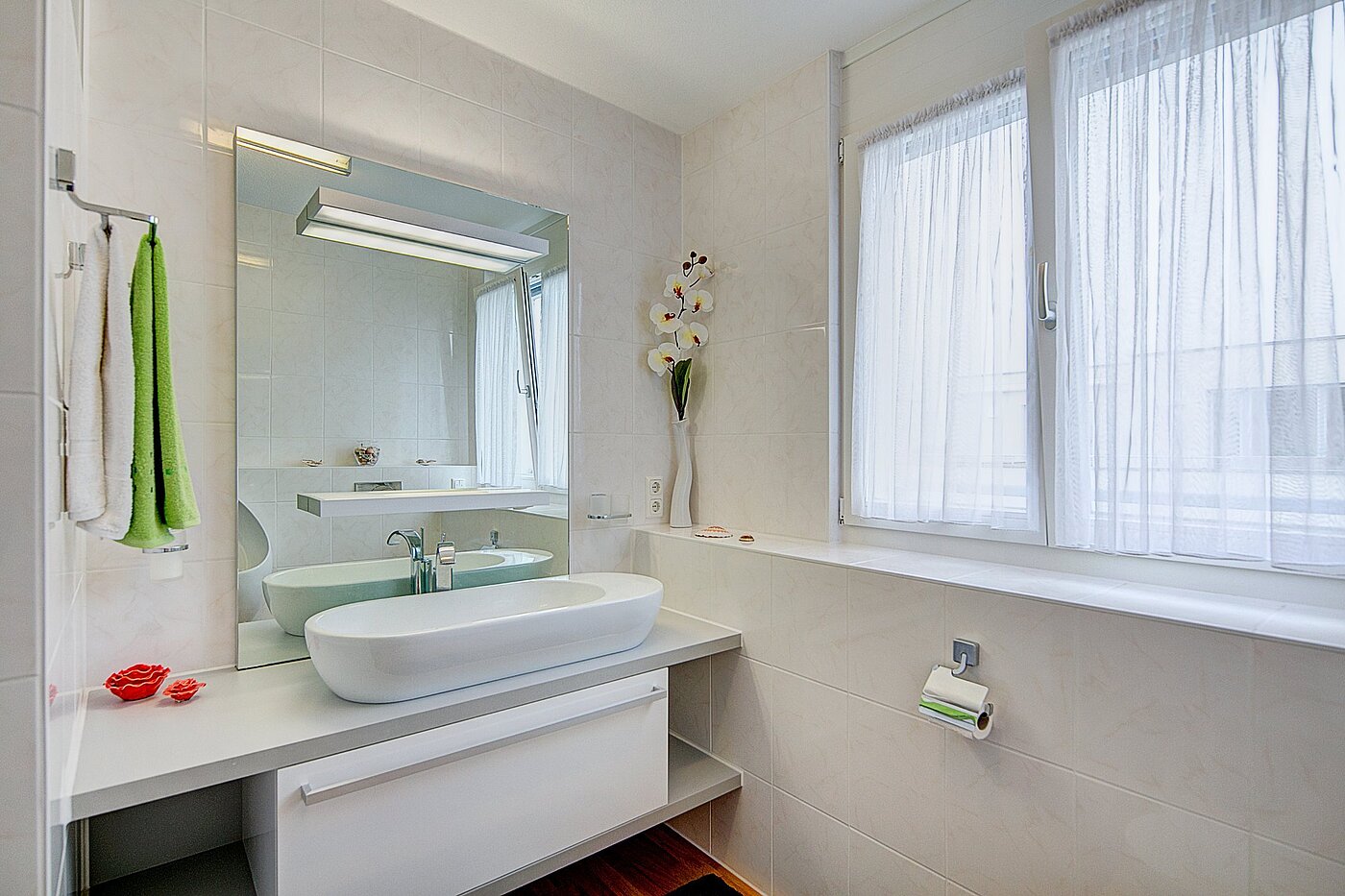 Квартира в многоэтажно доме с 3 комнатами | München-Riem | 1906ML3 | ...mit Dusche und Badewanne.