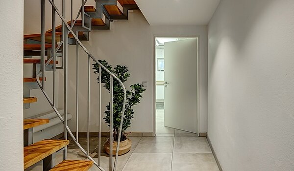 Квартира в многоэтажно доме с 4 комнатами | Ismaning | 700081 | Flur im Untergeschoss