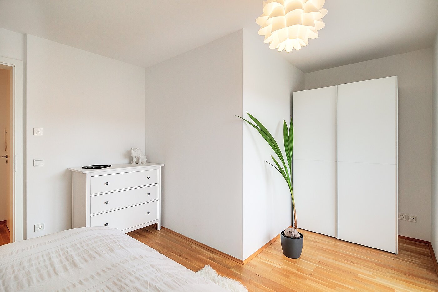 Квартира в многоэтажно доме с 3 комнатами | München-Moosach | 70164 | ...mit einer Nische für den Schrank...