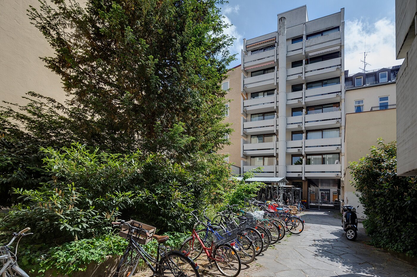 Квартира в многоэтажно доме с 1 комнатная | München-Maxvorstadt | 2110ML7 | Durchgang zum Rückgebäude