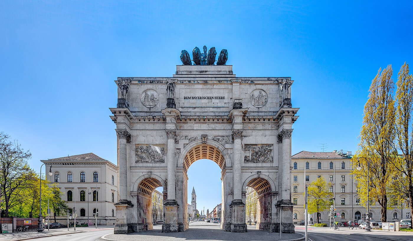 Квартира в многоэтажно доме с 1 комнатная | München-Maxvorstadt | 70165 | ...Geschichte...