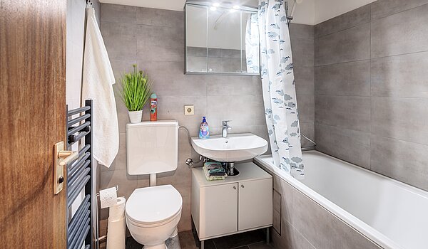 Квартира в многоэтажно доме с 1 комнатная | München-Haidhausen | 70482 | Modernes Bad