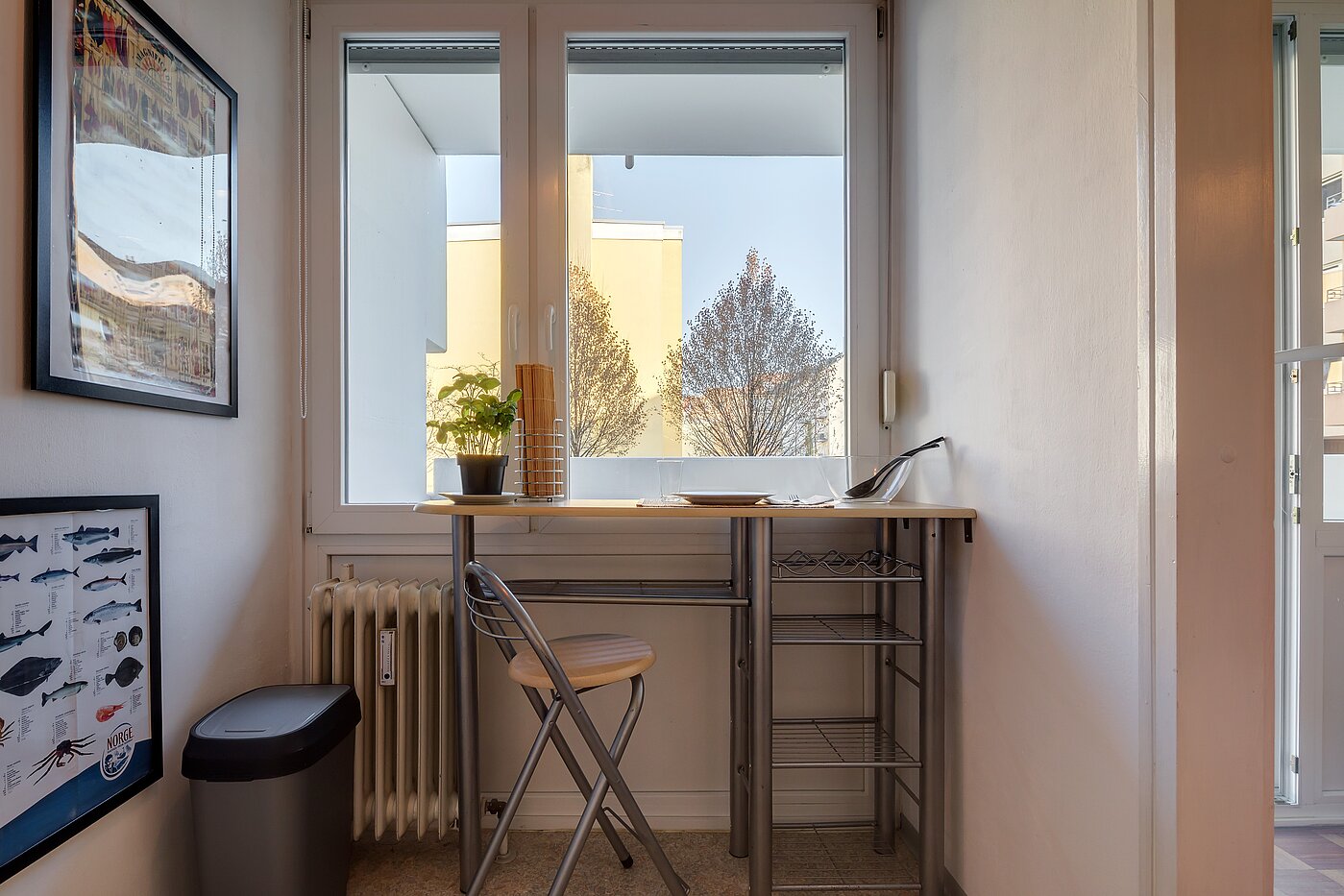 Квартира в многоэтажно доме с 1 комнатная | München-Neuhausen | 2301ML8 | ... mit kleinem Esstisch