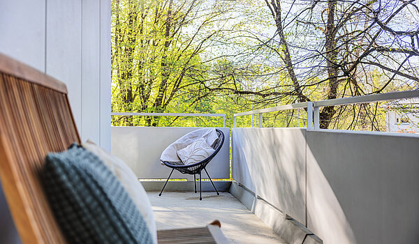 Квартира в многоэтажно доме с 3.5 комнатами | München-Bogenhausen | 70305 | ...sonnigen Westbalkon