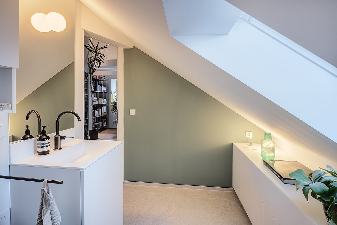 Угловой террасный дом с 6 комнатами | München-Trudering | 70191 | ...Waschtisch