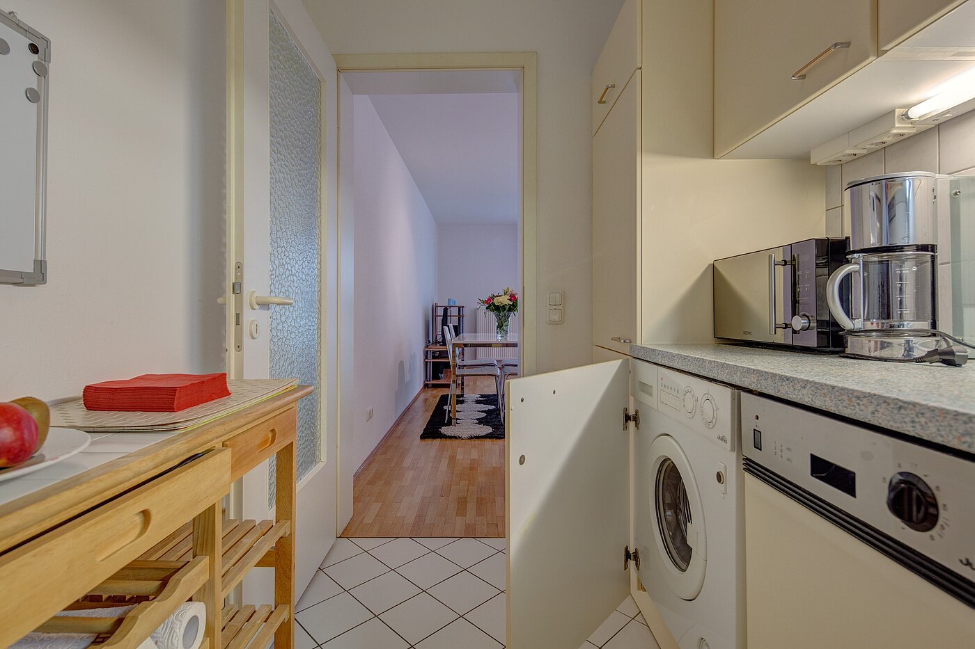 Квартира в многоэтажно доме с 2 комнатами | München-Ramersdorf | 2207ML11 | ...Einbauküche und Waschmaschine
