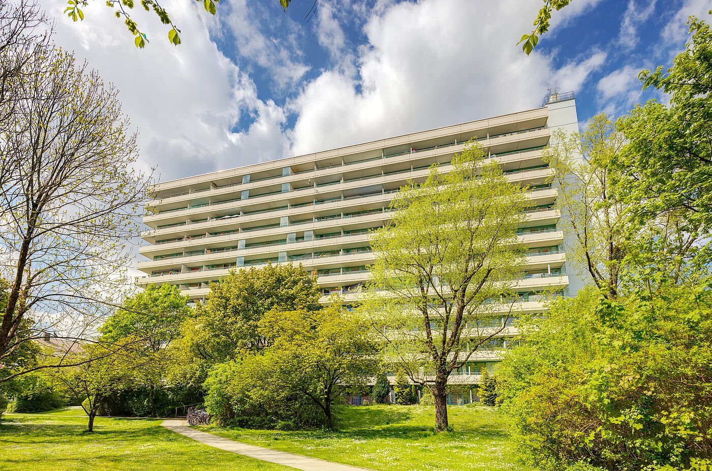 Квартира в многоэтажно доме с 2 комнатами | München-Sendling-Westpark | 2204ML2 | Ansicht Fassade