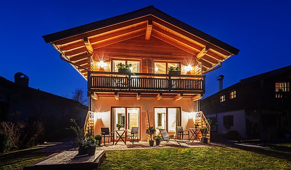 Квартира в многоэтажно доме с 6 комнатами | 70095 | Das Landhaus am Abend