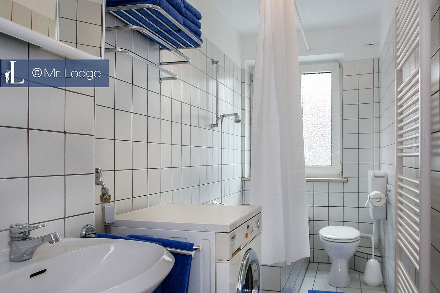 Квартира в многоэтажно доме с 2 комнатами | München-Isarvorstadt | 1709ML2 | Tageslichtbad mit Badewanne