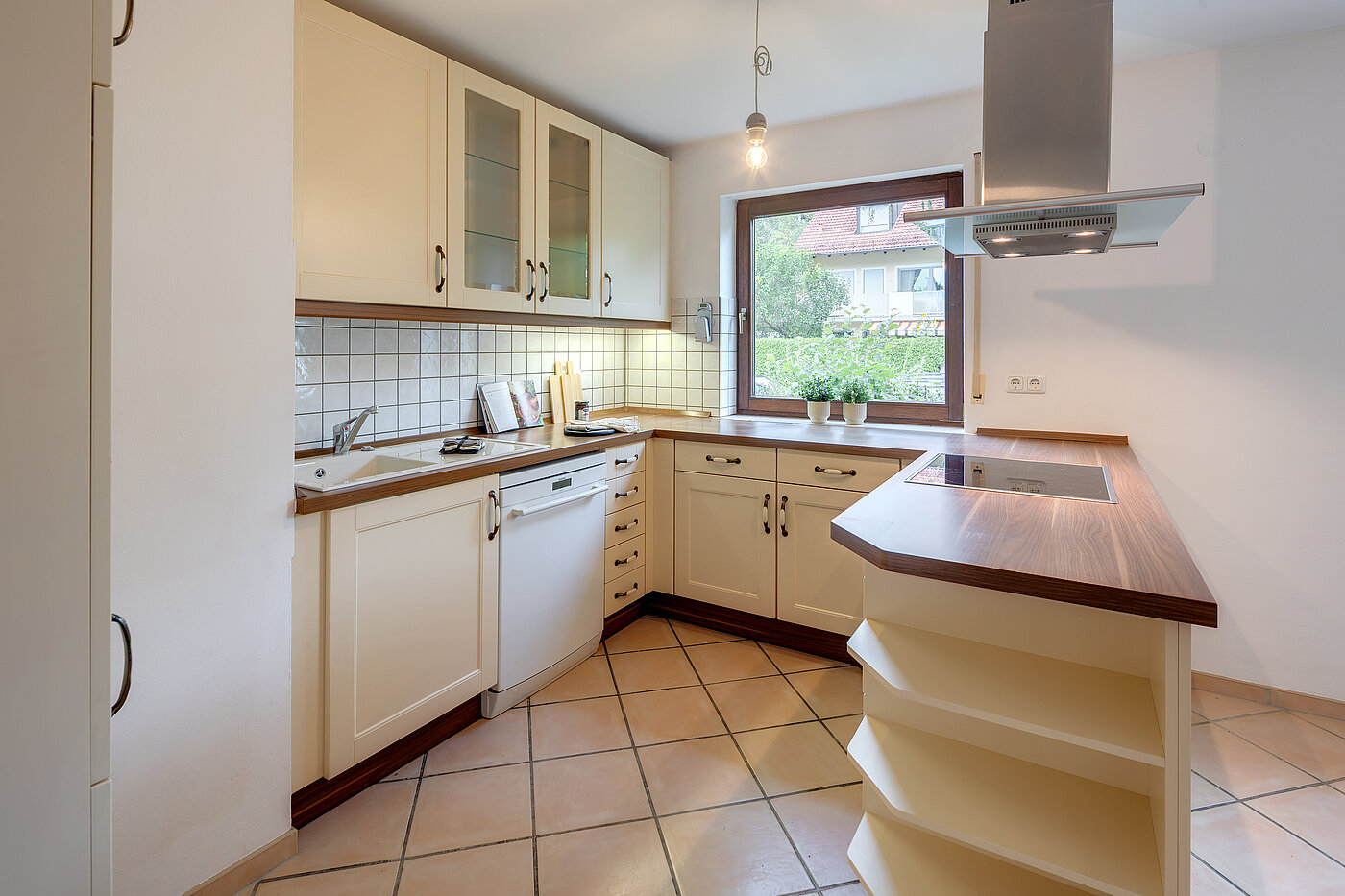 Угловой террасный дом с 5.5 комнатами | München-Trudering | 702531 | Wohnküche mit...