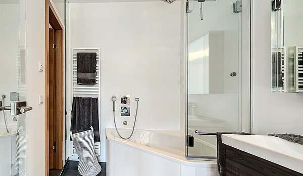 Квартира в многоэтажно доме с 2 комнатами | München-Au | 70387 | Bad