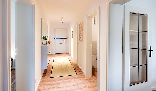 Квартира в многоэтажно доме с 3 комнатами | Unterhaching | 70421 | ...mit Staufläche