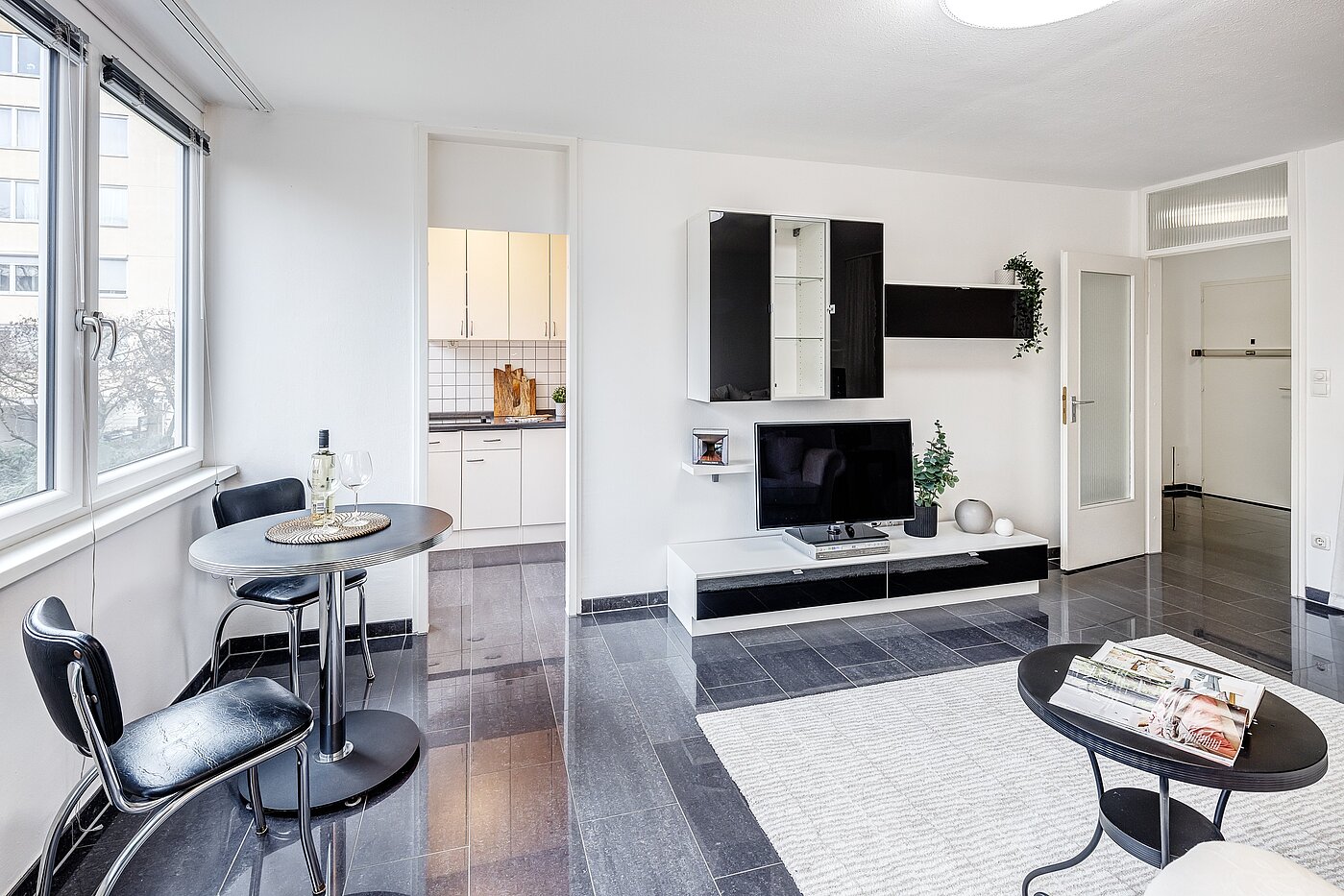 Квартира в многоэтажно доме с 1.5 комнатами | München-Au | 2112ML2 | ...und Platz zum Essen