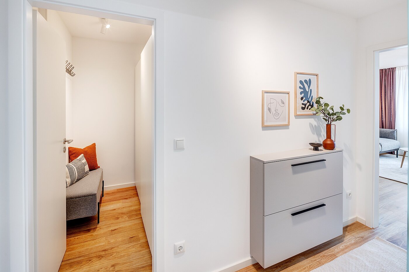 Квартира в многоэтажно доме с 1 комнатная | München-Neuhausen | 70197 | Garderobe und...