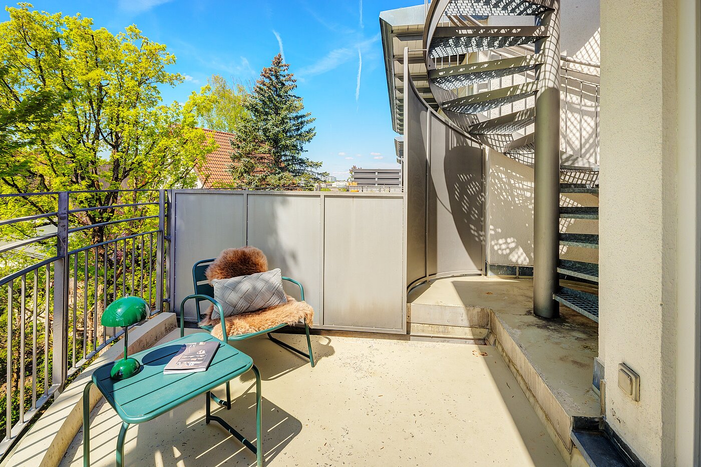 Квартира в многоэтажно доме с 2.5 комнатами | München-Fasangarten | 702211 | ...Wendeltreppe zur...