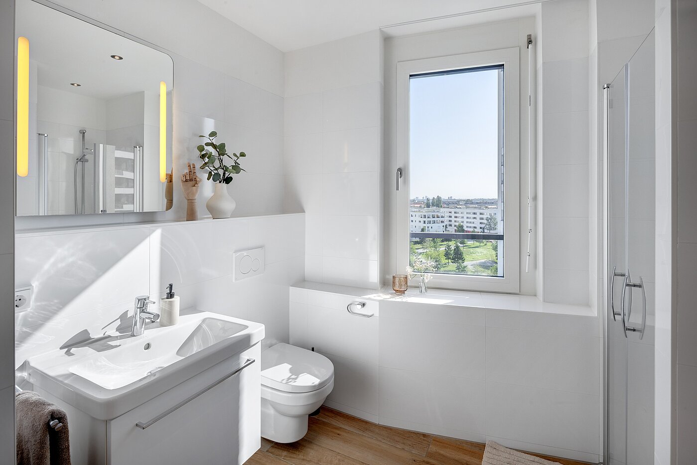 Квартира в многоэтажно доме с 3 комнатами | München-Obersendling | 70260 | ...mit Tageslicht...