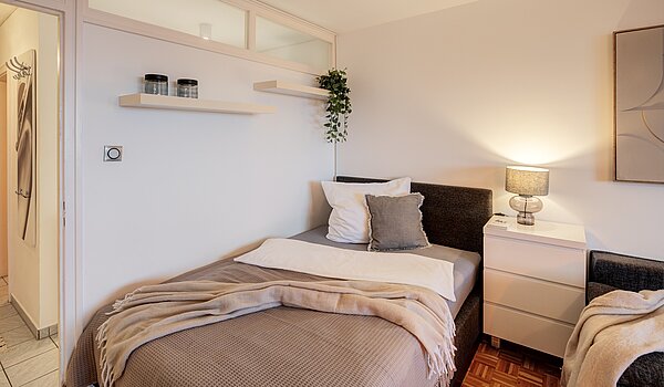 Apartment с 1 комнатная | München-Forstenried | 70190 | ...und Schlafen