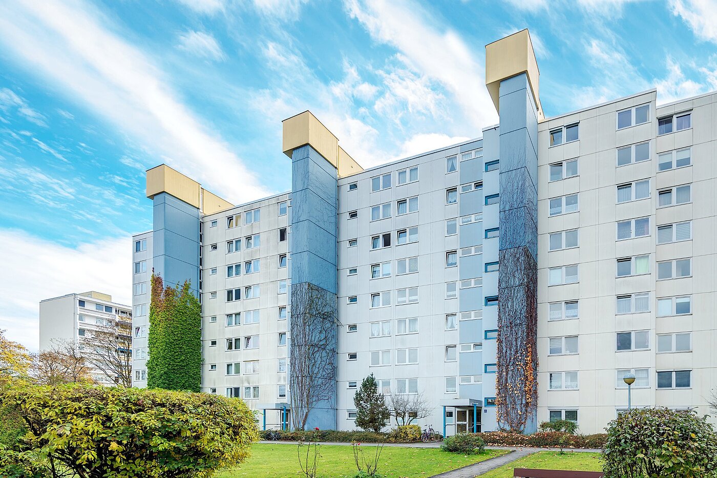 Квартира в многоэтажно доме с 3 комнатами | München-Perlach | 2010ML5 | Fassadenansicht