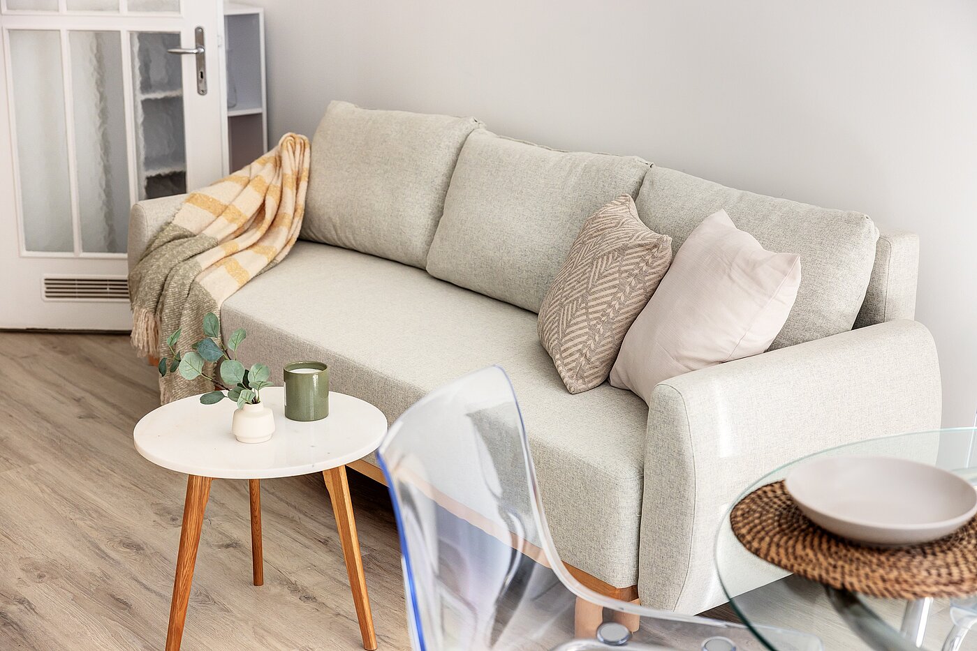 Квартира в многоэтажно доме с 2 комнатами | München-Sendling | 70220 | Couch