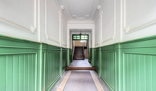 Квартира в многоэтажно доме с 2 комнатами | München-Au | 70387 | Treppenhaus